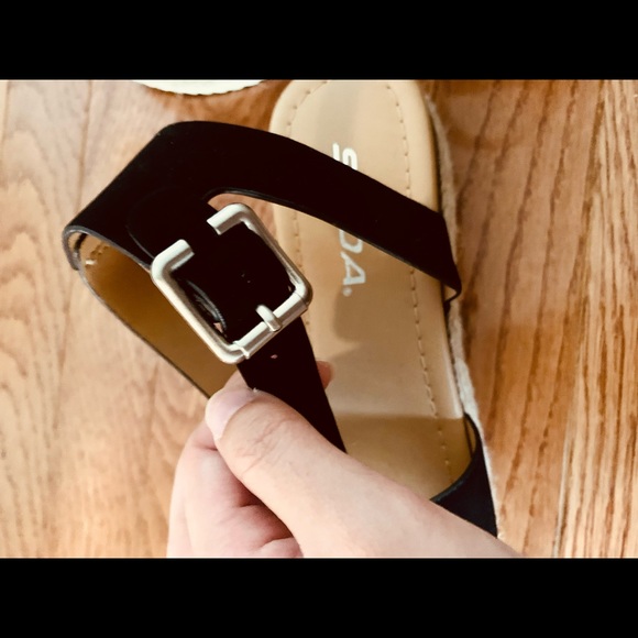 Wedged Sandals - Picture 4 of 5